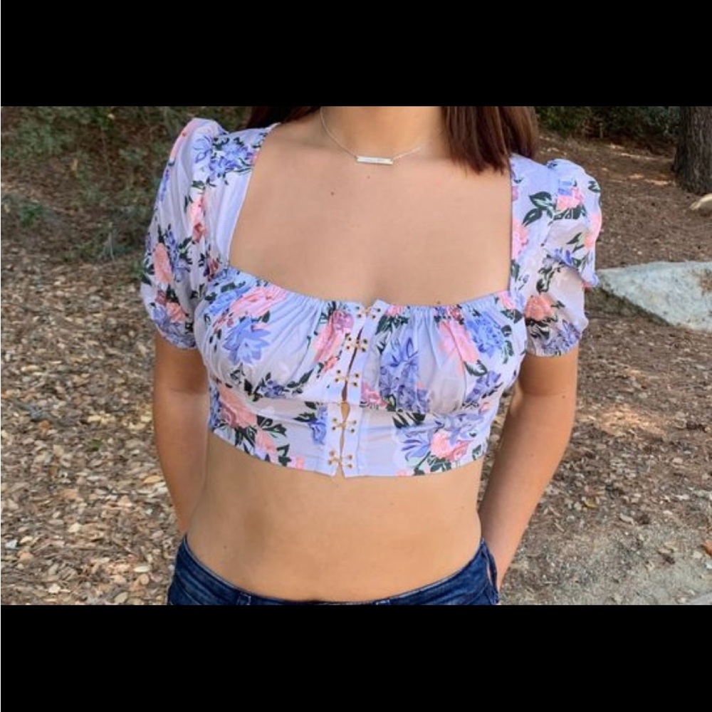 Floral Puff Sleeve Crop Top